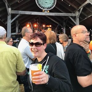 Meet your Posher, Charlotte